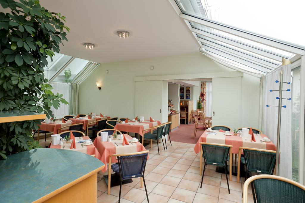 Moehringer Hof 3*